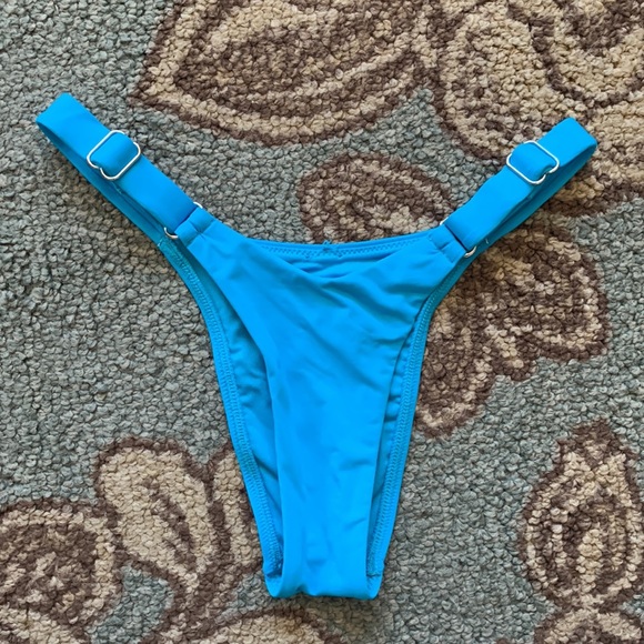 EUC Bundle of Victoria Secret Swim - Picture 8 of 9